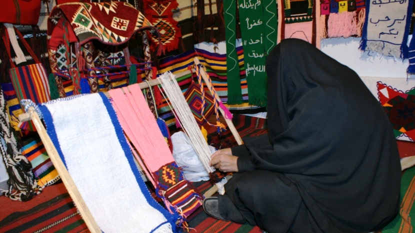 قصة مصورة: مهرجان الزيتون في الجوف
