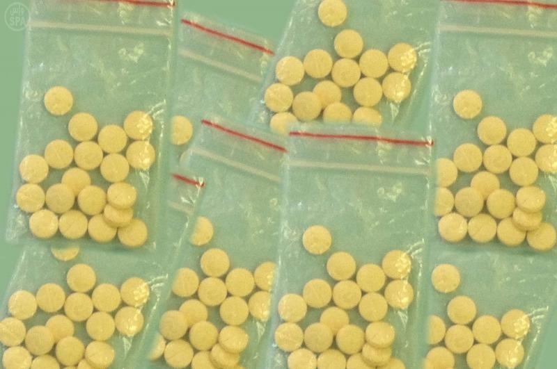 حرس حدود جازان يحبط تهريب أسلحة وحشيش وخمور خلال شهرين