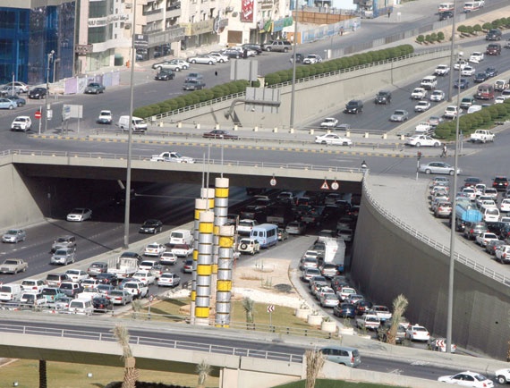 «المرور» لـ"الاقتصادية" : لا حاجة إلى مراجعتنا .. خدماتنا إلكترونية قريباً