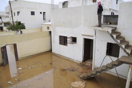 قصة مصورة: أمطار تبوك تغرق  الأحياء السكنية