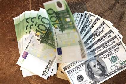 اليورو يتراجع الى أدنى مستوى في 3 أسابيع مقابل الدولار