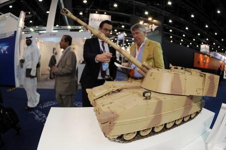 قصة مصورة: فعاليات معرض الدفاع الخليجي في أبوظبي