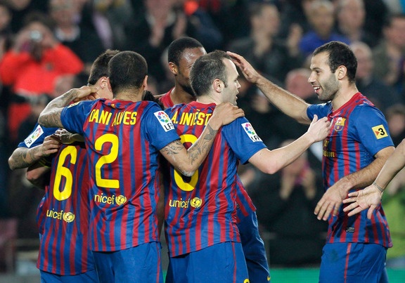 برشلونة يعرب عن احترامه لميلان قبل مواجهتهما في دوري الأبطال