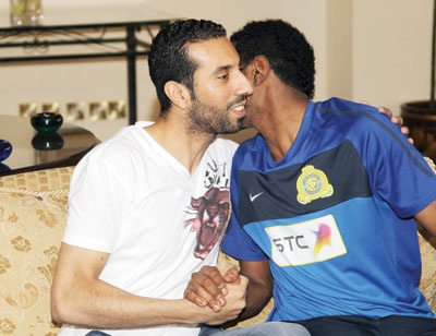سعود حمود يعتذر من اللاعب نايف شويع بعد حادثة الاشتباك
