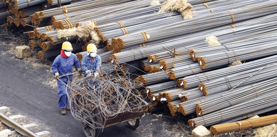 الحديد «الصيني والتركي» يكسب الطلب أمام المصانع الوطنية