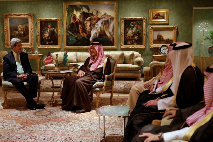 وزيرا الخارجية السعودي والأمريكي يبحثان العلاقات الثنائية في الرياض
