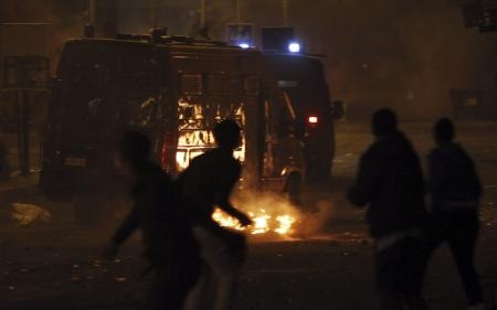 227 مصاباً في اشتباكات بين الشرطة ومحتجين ببورسعيد المصرية