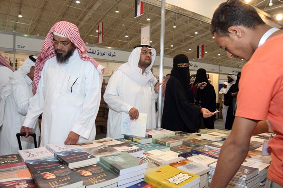 قصة مصورة : لا تسعير للكتب في معرض الكتاب