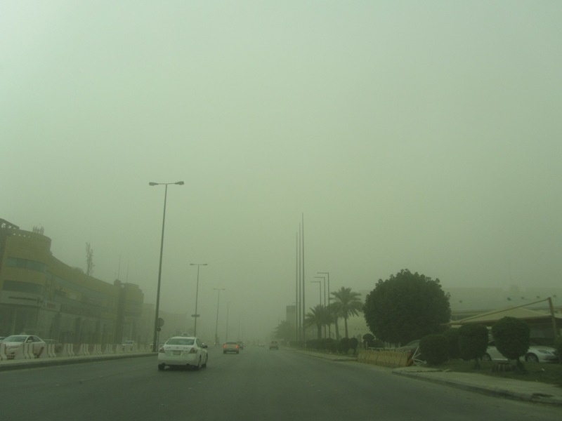 قصة مصورة: الغبار يجتاح الرياض