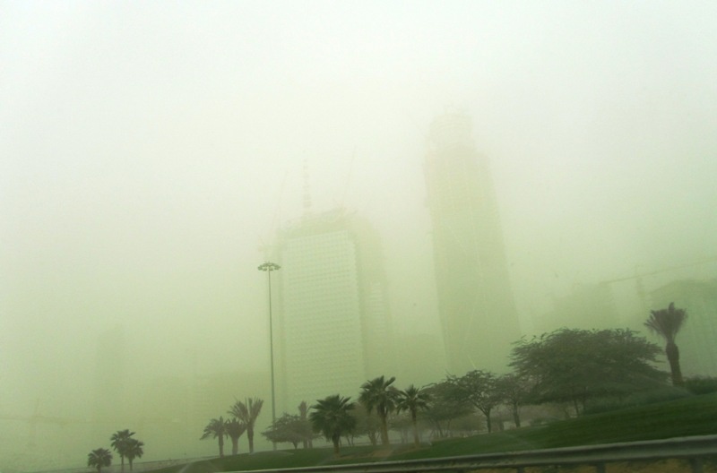 قصة مصورة: الغبار يجتاح الرياض