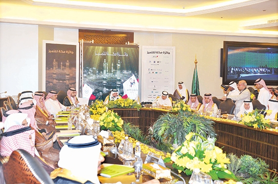 خالد الفيصل: الملك حثنا على التميز في كل المجالات