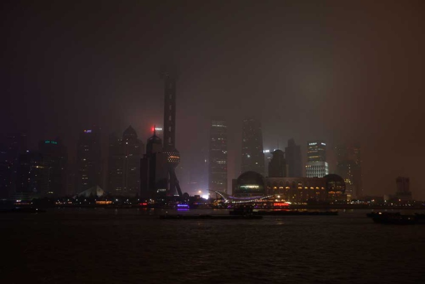 الرياض بين الأمطار وساعة الأرض