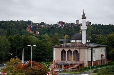 السماح لمسجد في السويد برفع الآذان لصلاة الجمعة