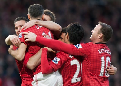 هاتريك فان بيرسي يتوج مانشستر يونايتد رسميا بالدوري الإنجليزي