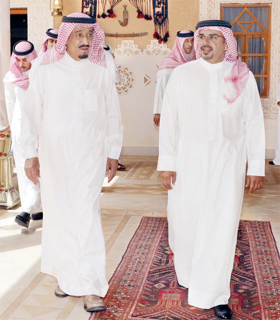 الأمير سلمان يستعرض العلاقات الثنائية مع ولي عهد البحرين