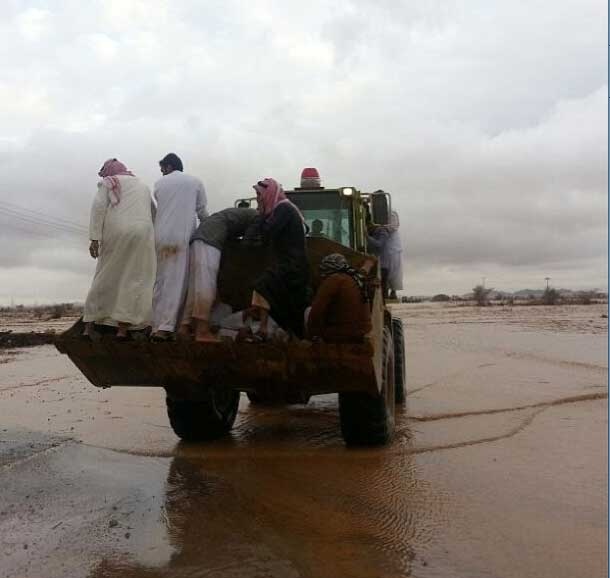 قصة مصورة.. الدفاع المدني: مريفق منطقة خطرة و1200 بلاغ و60 حالة احتجاز