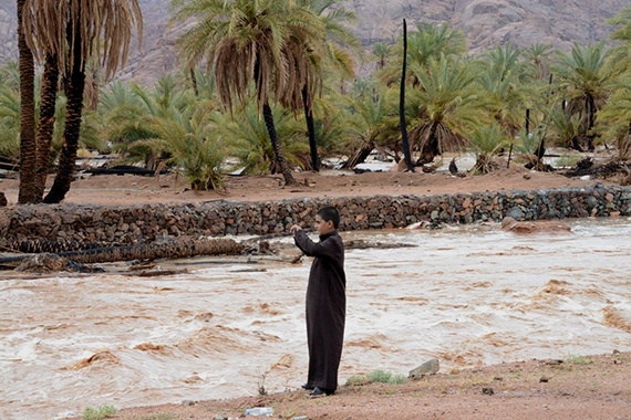 أمطار السعودية .. «مريفق» حائل منطقة خطرة.. ومتنزهو المناطق يخالفون التحذيرات
