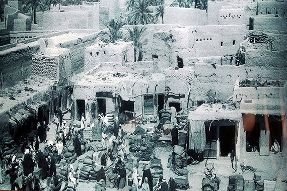 قصة مصورة : المصمك يروي تاريخ السعودية العريق