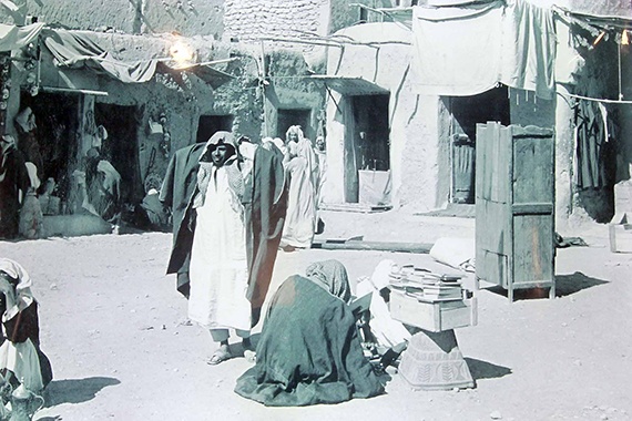 قصة مصورة : المصمك يروي تاريخ السعودية العريق