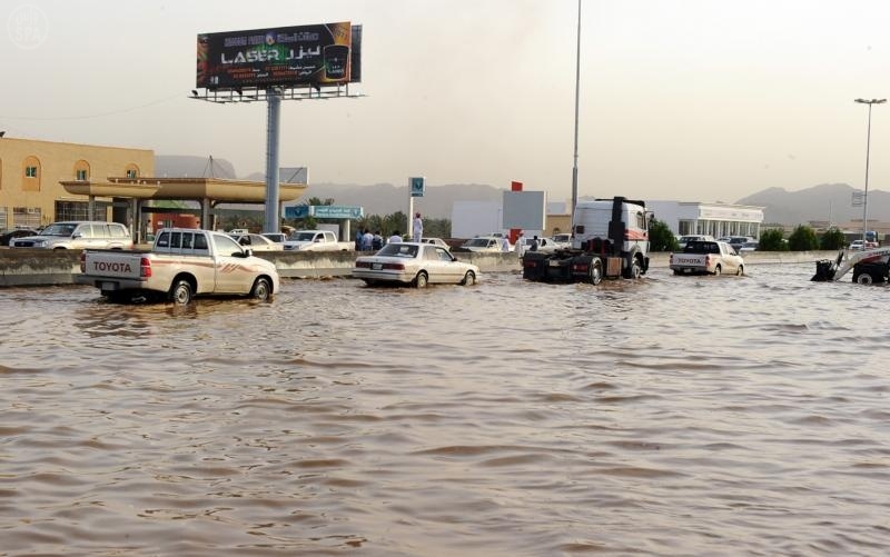 قصة مصورة : أمطار الخير تتواصل على  معظم مناطق المملكة