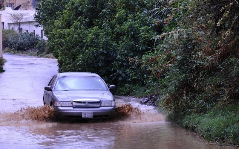 قصة مصورة : أمطار الخير تتواصل على  معظم مناطق المملكة