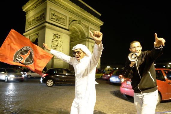 باريس يسقط ليون بالقاضية ويتوج بطلا لفرنسا للمرة الأولى منذ 19 عاما