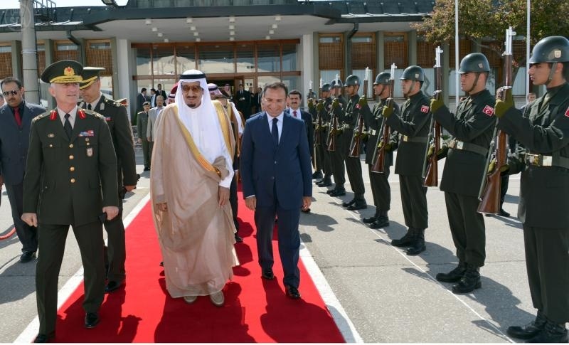 ولي العهد يصل إلى جدة قادماً من تركيا