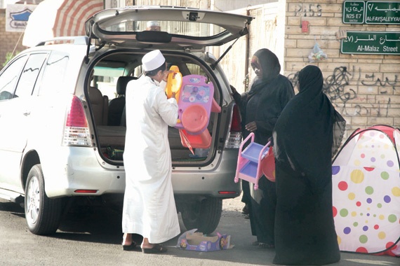 جمع النفايات والمخالفين