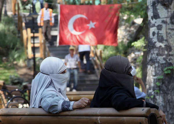 بدء تحقيق حول التظاهرات في جنوب شرق تركيا