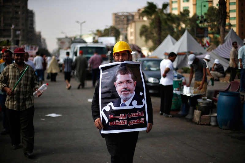 مصريون يحتشدون في مظاهرات تاريخية للإطاحة بمرسي.. والضحايا 4