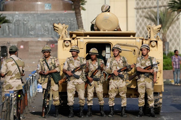 قصة مصورة : مصر تغلي