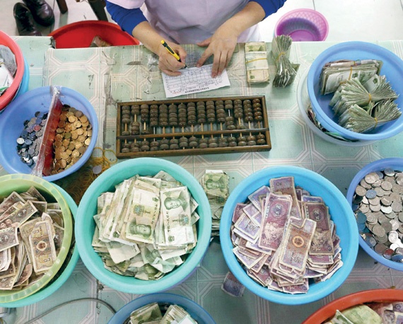 الصين تخفض إجراءات القروض لتحفيز الاقتصاد