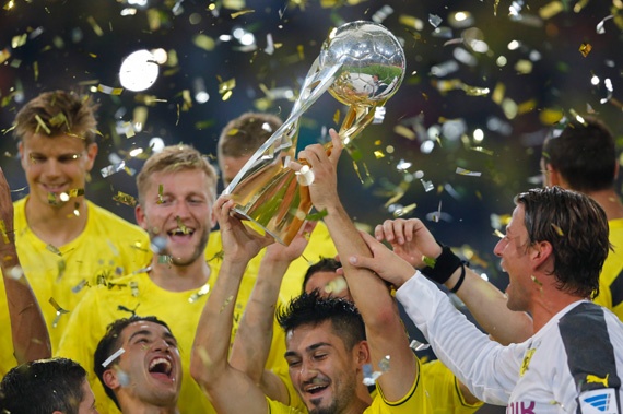 دورتموند يثأر من البايرن.. وجوارديولا يضيع أولى بطولات الموسم