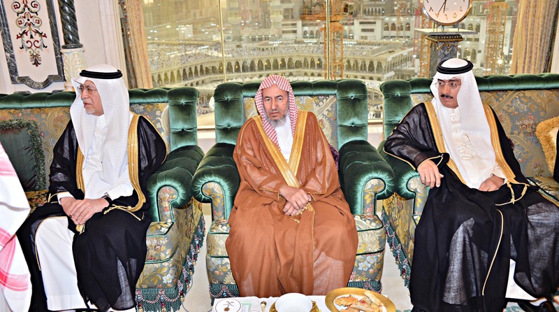الملك يتسلم التقرير السنوي لـ"الحوار الوطني" ويشيد بدوره في نشر الوسطية والاعتدال