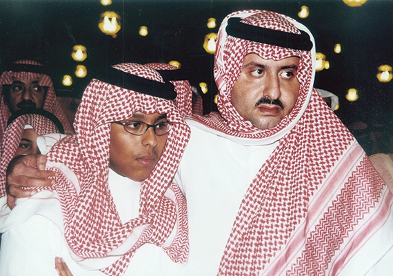 السعوديون يتذكرون أحمد بن سلمان .. الإنسان والفارس