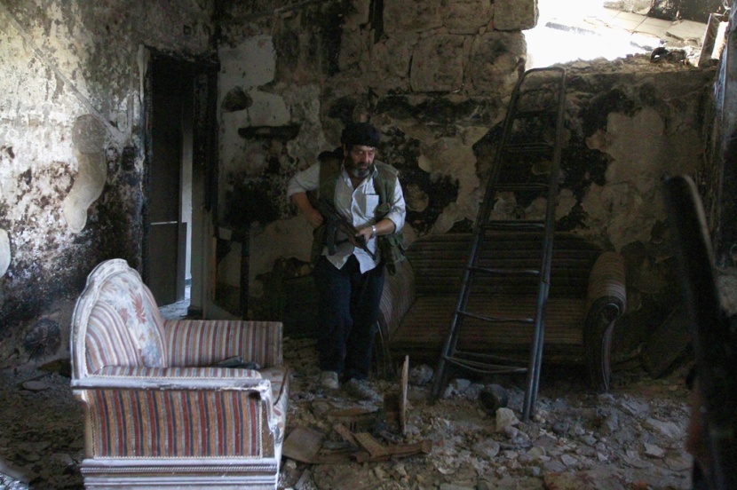 قصة مصورة: الجيش الحر يواصل المعارك على جبهة حلب