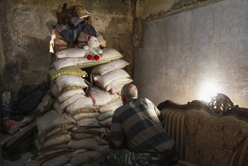 قصة مصورة: الجيش الحر يواصل المعارك على جبهة حلب