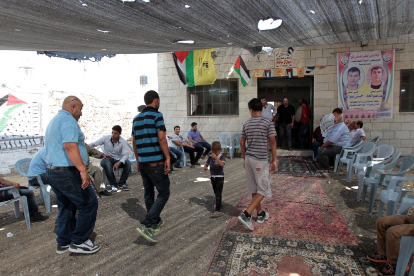 بعد ربع قرن في السجون الإسرائيلية.. فلسطينيون يعودون لحياة بملامح جديدة