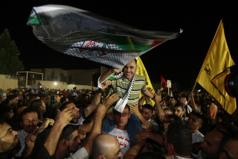 بعد ربع قرن في السجون الإسرائيلية.. فلسطينيون يعودون لحياة بملامح جديدة