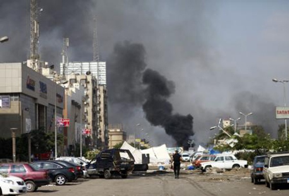 وكالة النيابة المصرية تأمر بحبس مرسي 15 يوما  بتهمة التحريض على العنف