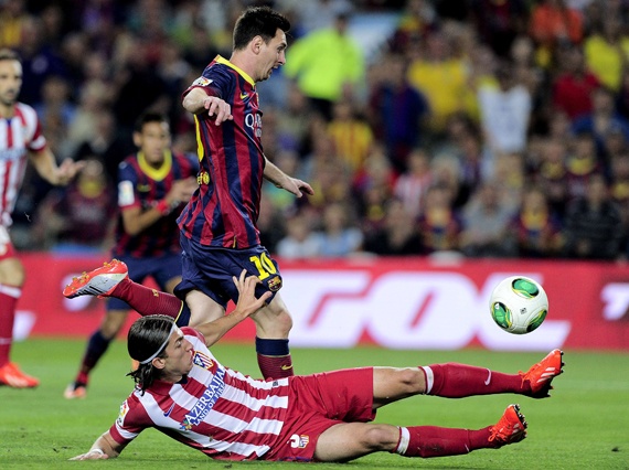 برشلونة يتفوق على اتليتيكو بفضل هدف الذهاب ليفوز بكأس السوبر الاسبانية