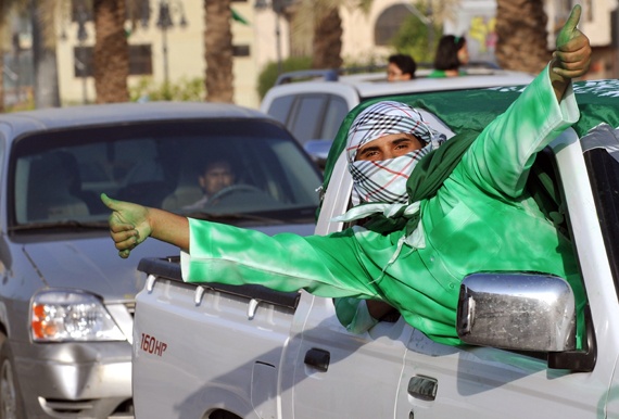 قصة مصورة : يوم الوطن .. فرحة وذكرى