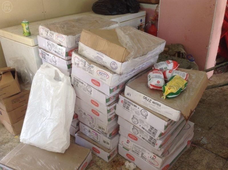 التجارة تتلف 1300 كيلو جرام من اللحوم الفاسدة و1000 رغيف خبز متعفن في المشاعر المقدسة