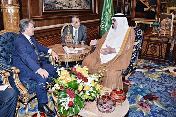 خادم الحرمين الشريفين يستقبل الرئيسين التركي والباكستاني