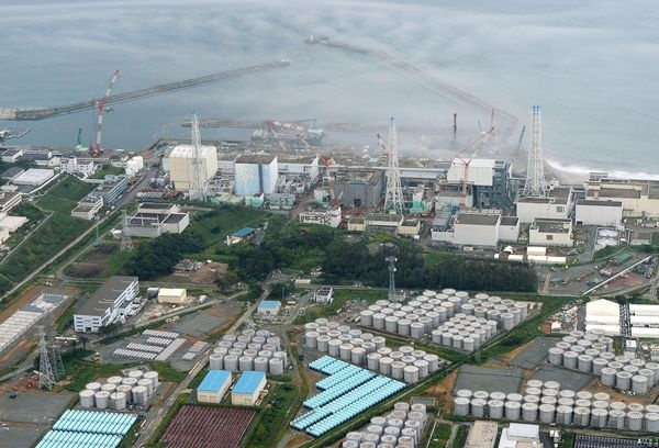 مطالبة شركة طوكيو بالتركيز على حل مشاكل محطة "فوكوشيما" النووية