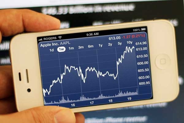 «آيفون 5 إس» يدعم إيرادات «أبل» ..و33.8 مليون هاتف تم بيعها في 90 يوما
