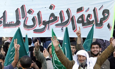 الإخوان المسلمون تعلن مقاطعتها الاستفتاء على الدستور