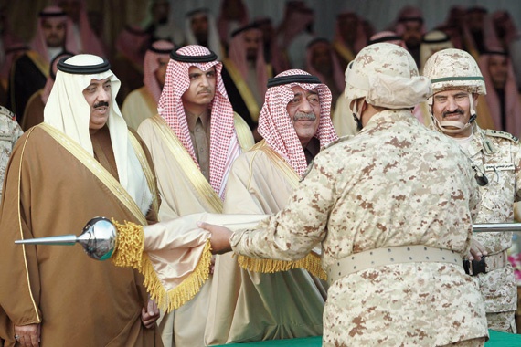 النائب الثاني: نملك أحدث المعدات العسكرية .. و«الحرس» درع الوطن