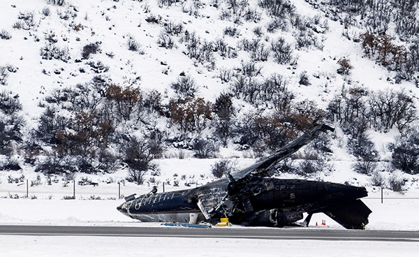 قتيل وجريحان في تحطم طائرة خاصة في منتجع أسبن الشتوي الأمريكي
