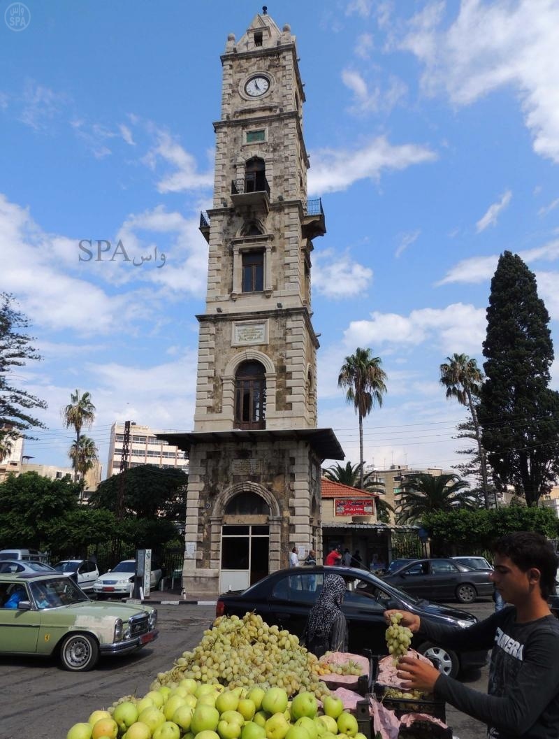 قصة مصورة: الساعة الحامدية.. إرث عثماني في مدينة طرابلس اللبنانية